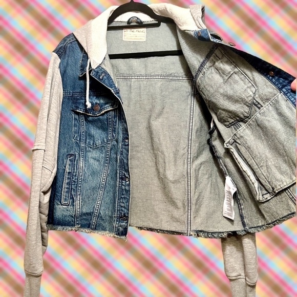 FREE PEOPLE Throwback Denim/Knit Hoodie Style Raw Hem Relaxed Crop Jacket-Md NWT - Picture 13 of 16